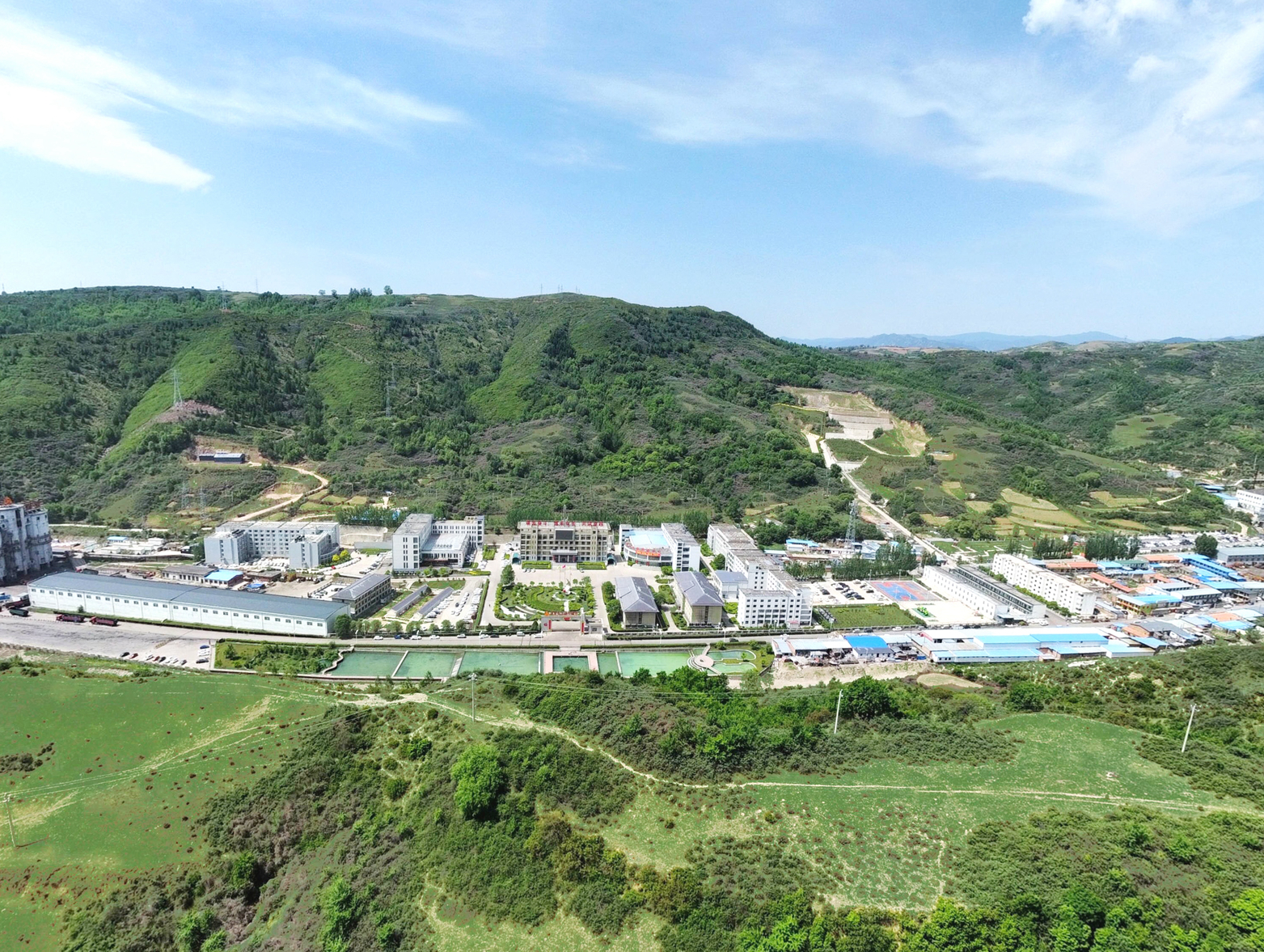 潞寧煤業公司鳥瞰圖
